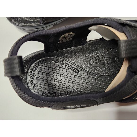 KEEN Clearwater CNX Men’s Sandals 10.5 Triple Black Waterproof main image 12